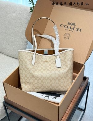 Coach City Tote Old Flower Tote Bag