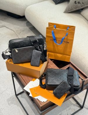 LV Bag Men's Three in One Black Warrior Three Piece Set Trio Mailman