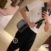 97b586f280-1.jpg