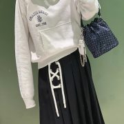 992d8b7158.jpg