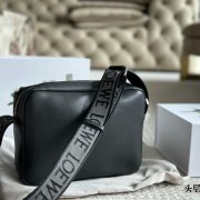 9bd1233127.jpg