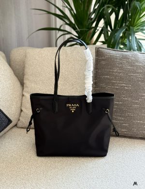 Prada's New Nylon Tote Bag Shopping Bag Mommy Bag New Nylon Tote Bag