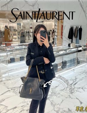 YSL Small Lucky Bag Even a Small Person Can Easily Handle It