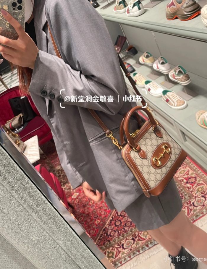 a60512945b.jpg