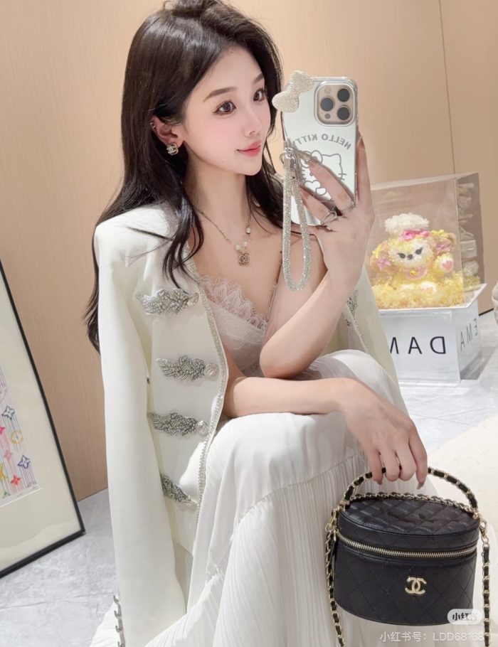 ae03f5fec7.jpg