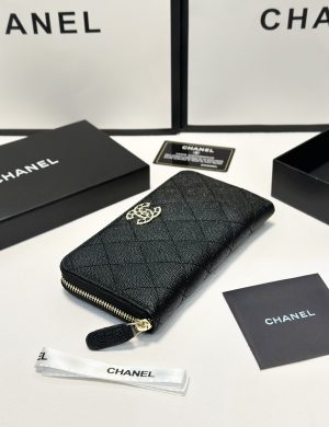 Chanel Popular Caviar Single Zipper Wallet Style, Classic