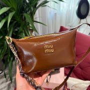 b001d7d3bf.jpg