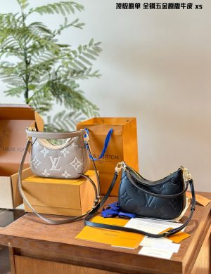 Lv2024 New Series Underarm Bag P405 the Bagatelle Color Scheme