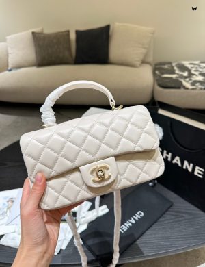 Chanel New Handle Cf the Classic Classic Flap Mini