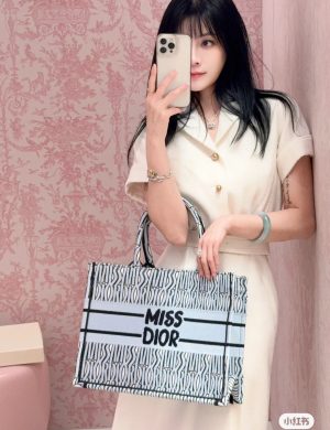 Dior's New Tote