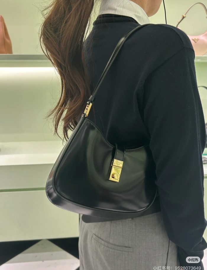 b61f653f34-1.jpg