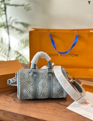 Lv2024 New Denim Keepall 25 Wearing Thai Pants