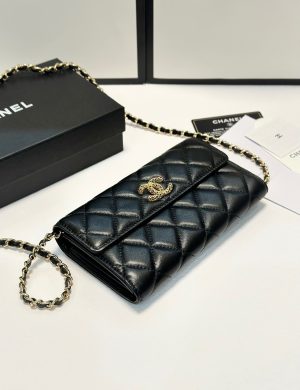 Chanel Timeless Classic, New Configuration Gold Hardware, Built-in