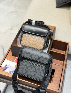 Coach's Latest Popular Sullivan Men's Camera Bag/crossbody Bag