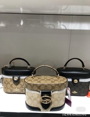 Coach Small Box Bag, Small Box Bag, Makeup Bag