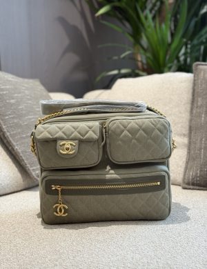 Chanel 'container', Happy Full Marks with Multiple Pockets