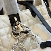 c3551e4f65-1.jpg