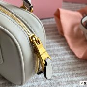 c67fbb62e1-1.jpg