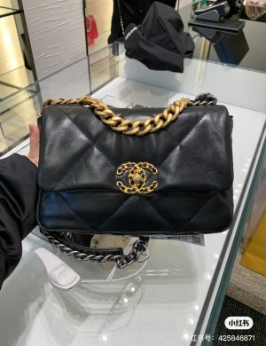 Chanel 19 Handbag Lid Bag [black] Small Lightweight and Soft Texture