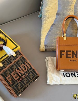Box Size: 18*14cm 24ss Fenditote Tote Bag a