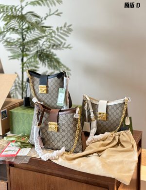 Gucci Padlock Series Medium Backpack 2024 New Hobo Arrives in Store