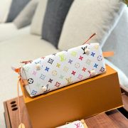 ccc41d27d9-2.jpg