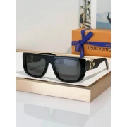 cd5b052f975344cbdc1a4ae741005c75