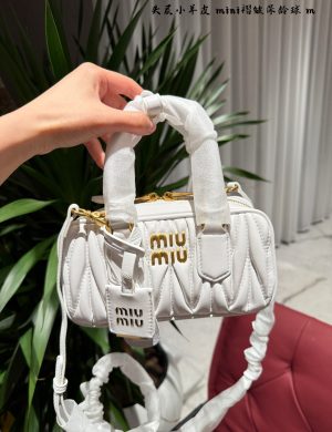 Miumiu Fold Bowling Mini Exquisite and Stylish Pleated Bowling