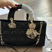 d33306fb99.jpg