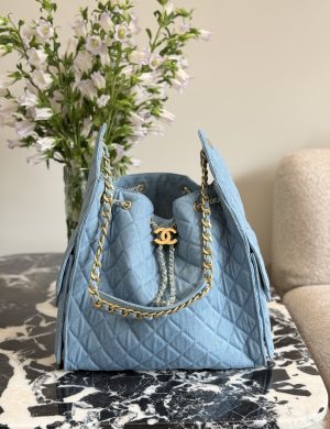 Chanel Chanelhobo ° Underarm Bag Hippie Underarm Bag Retro Gold Coin