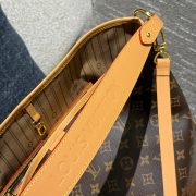 d402334667-3.jpg