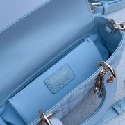 d582295b84.jpg