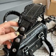 d9233fe27b.jpg