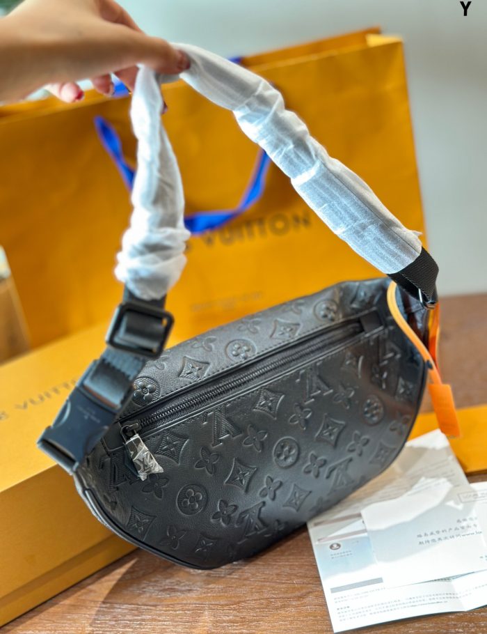 d92f85989b-2.jpg