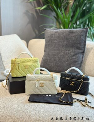 Chanel 25p Brushed Large Logo Black Gold Lp 25p Lp Capacity Remains