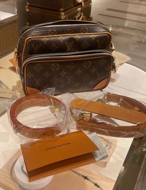 Lv25 New Vintage Postman Bag New Release with Hand-held and Crossbody