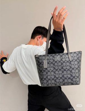 Coach Zip Zipper Tote
