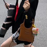e254430317-1.jpg