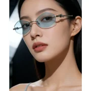 e718886a8c6a8f5d7df25283cb584662