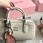 eb79176152.jpg
