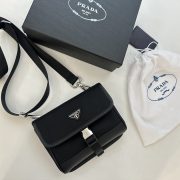 f575d1aa1a-1.jpg