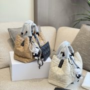 f63f25f0f2-1.jpg