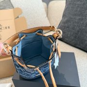 f8924a9137-1.jpg