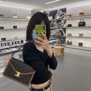 fb064766a1.jpg