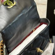 feadd24d2f-1.jpg