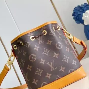 CARGO-BAG-BROWN-MONOGRAM-CANVAS-M14017-LW422-5.webp