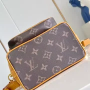 CARGO-BAG-BROWN-MONOGRAM-CANVAS-M14017-LW422-7.webp