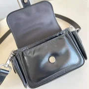 CARGO-WEARABLE-WALLET-BLACK-CALF-LEATHER-M13989-LW276-5.webp