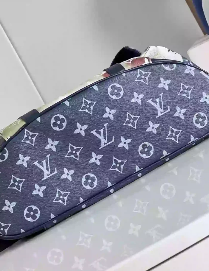 CHRISTOPHER-BACKPACK-MONOGRAM-ECLIPSE-M46805-LW347-2.webp
