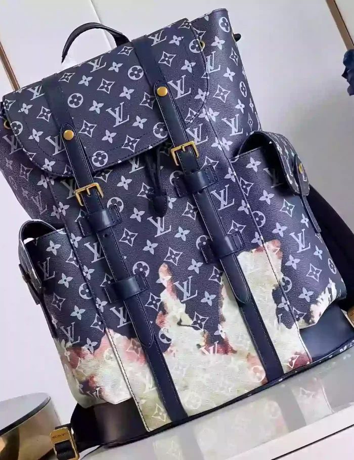 CHRISTOPHER-BACKPACK-MONOGRAM-ECLIPSE-M46805-LW347-3.webp